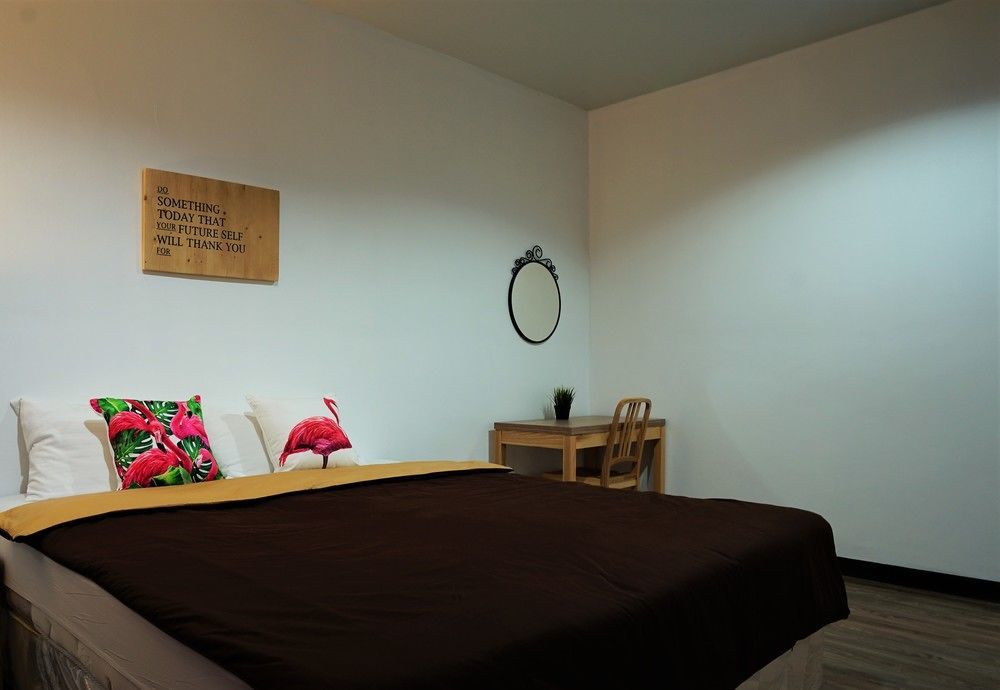 T Hostel @ Rama4 Bangkok Extérieur photo